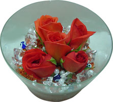  Ankara 14 şubat sevgililer günü çiçek  5 adet gül ve cam tanzimde çiçekler